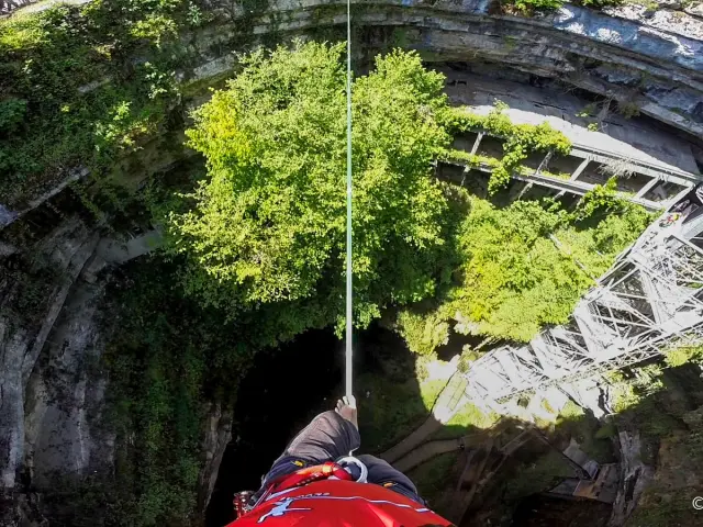 Skywalkers Gouffre De Padirac 5.jpg