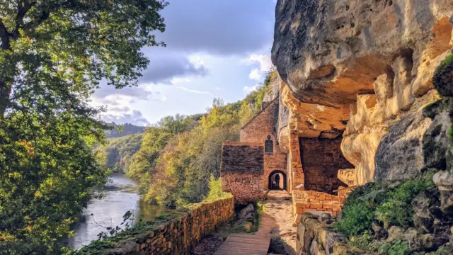 Village De La Madeleine Stephan Landre