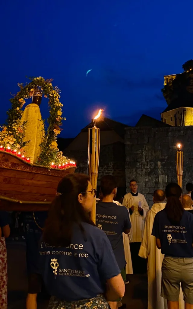 Procession Sanctuaire De Rocamadour