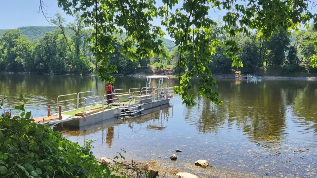 Bac de passage de l'Espérance